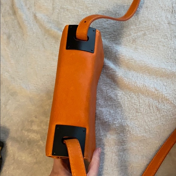 STUART WEITZMAN orange crossbody purse - Picture 7 of 7